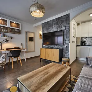 https://stargate-apartment.in-canary-islands.com