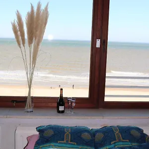 tarragona-zeedijk-middelkerke.hotelsghent.com/