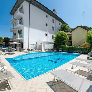 hotel-embassy-47838.emilia-romagnahotels.net/