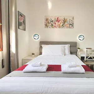 https://marco-polo-house.hotelinveneto.com